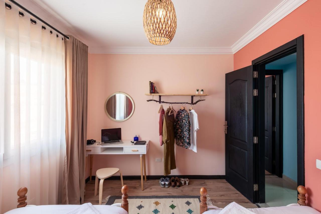 The 2Bdr Compelling Condo 5 Min To Cai Airport Cairo Exterior photo